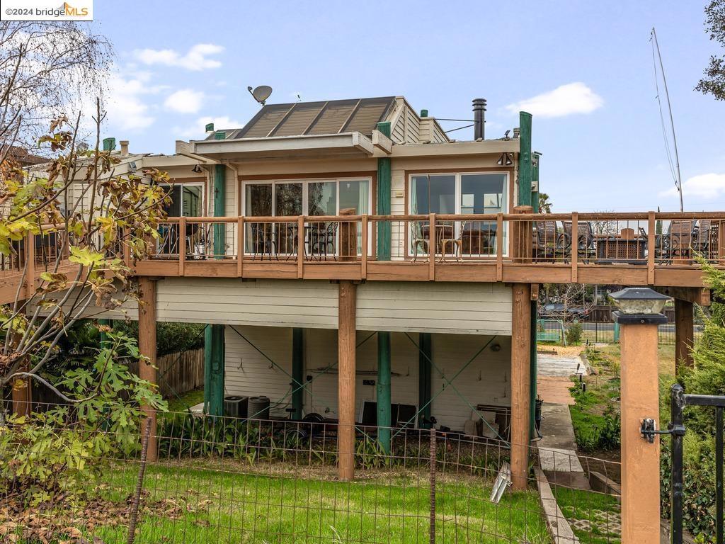 BETHEL ISLAND - Residential