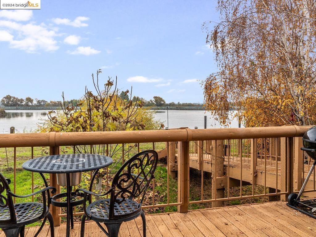 BETHEL ISLAND - Residential