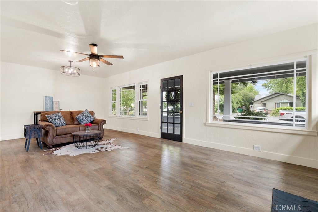 487 E 3rd Avenue A & B
