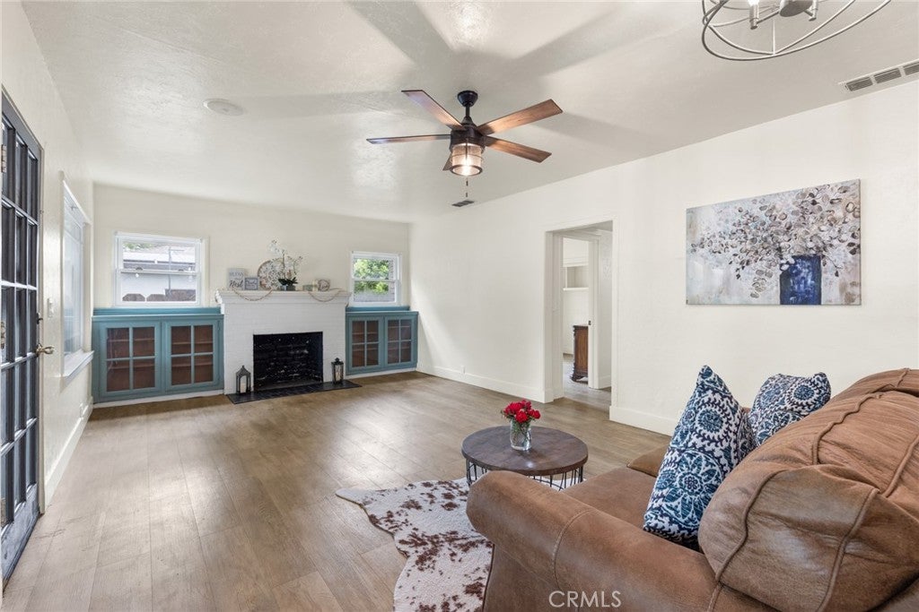 487 E 3rd Avenue A & B