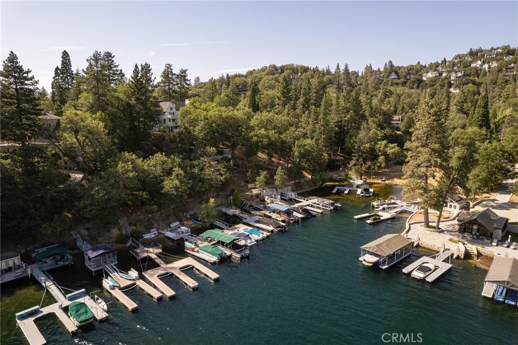 Arrowhead Woods (AWHW) - Residential