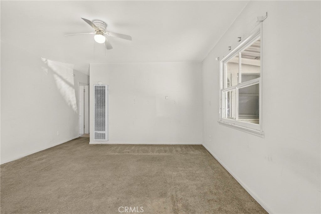 113 E 214th