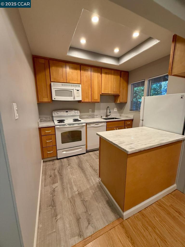 Mis-Match - Residential Lease