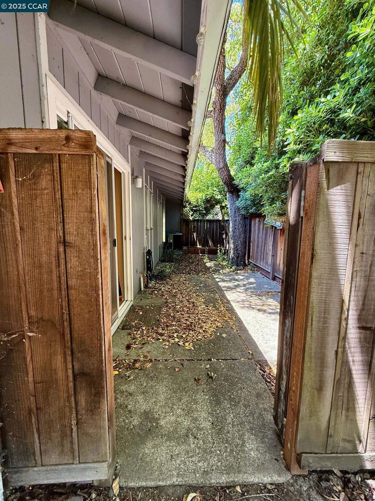 Mis-Match - Residential Lease