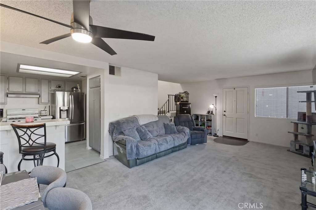 6443 Stoney View 4