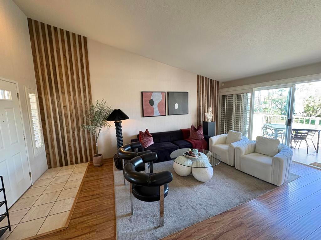 108 Desert Falls Drive E