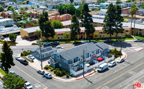 Photo of 504 Clay Avenue, Huntington Beach, CA 92648 (MLS # 26870409)