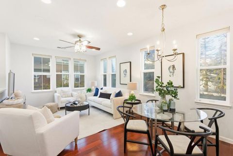 Photo of 203 Peppermint Tree Terrace #8, Sunnyvale, CA 94086 (MLS # ML82027925)