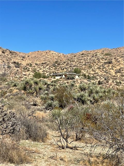 Photo of 8787 Via La Scala, Morongo Valley, CA 92256 (MLS # PW25229069) Photo of 8787 Via La Scala, Morongo Valley, CA 92256 (MLS # PW25229069)