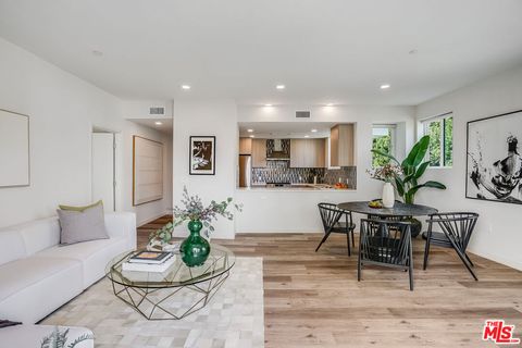 Photo of 1101 S Bedford Street #301, Los Angeles, CA 90035 (MLS # 25611925) Photo of 1101 S Bedford Street #301, Los Angeles, CA 90035 (MLS # 25611925)