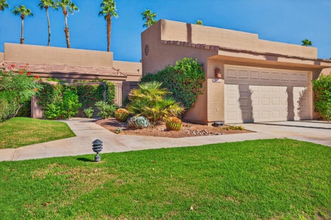 Tiny photo for 76602 Daffodil DR, Palm Desert, CA 92211 (MLS # 219154091DA)