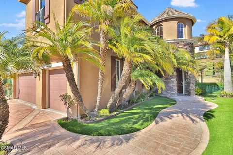 Photo of 262 Via Lara, Newbury Park, CA 91320 (MLS # 226000923)