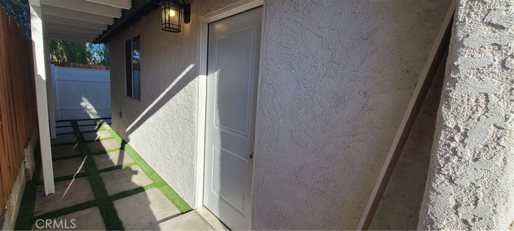 Brand new 2 bedroom 1 bath Junior ADU for lease in Reseda. Centrally located near Northridge Hospital, transportation, shopping and much more.
Unit has its own private entrance and cozy patio and backyard. Equipped with central A/C, heating , washer and dryer. Landlord pays for gardener, water and trash. .