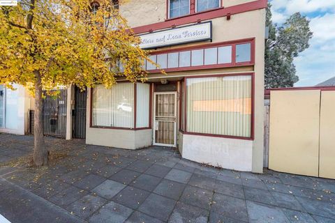 Photo of 2257 MACARTHUR BLVD. Blvd, Oakland, CA 94602 (MLS # 41118877)