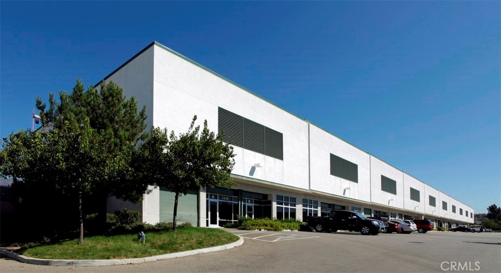 Unit L - Cable Business Park - Professional business park environment - Ground level loading - Easy freeway access