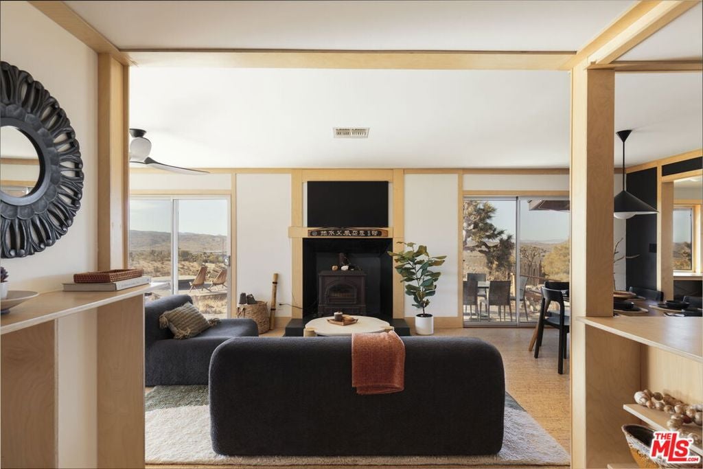 59489 Onaga Trail