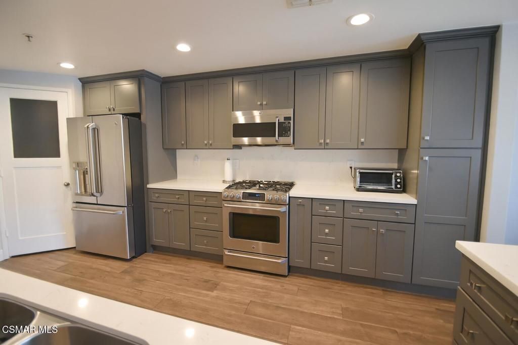 Photo of 5350 White Oak Avenue #105, Encino, CA 91316 (MLS # 225003247)