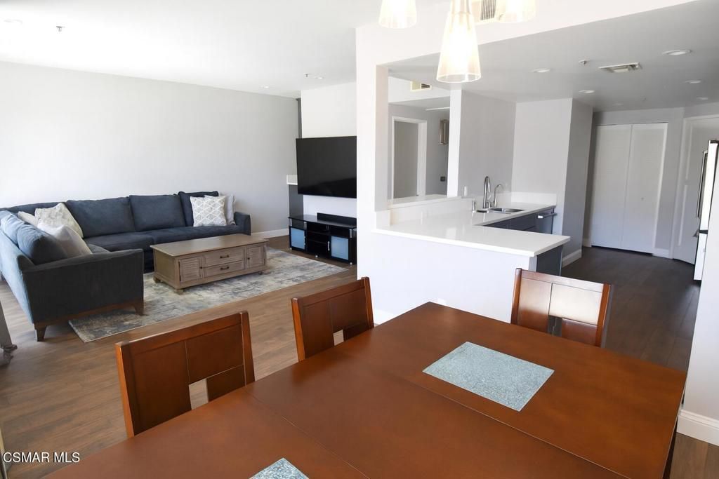 Photo of 5350 White Oak Avenue #105, Encino, CA 91316 (MLS # 225003247)