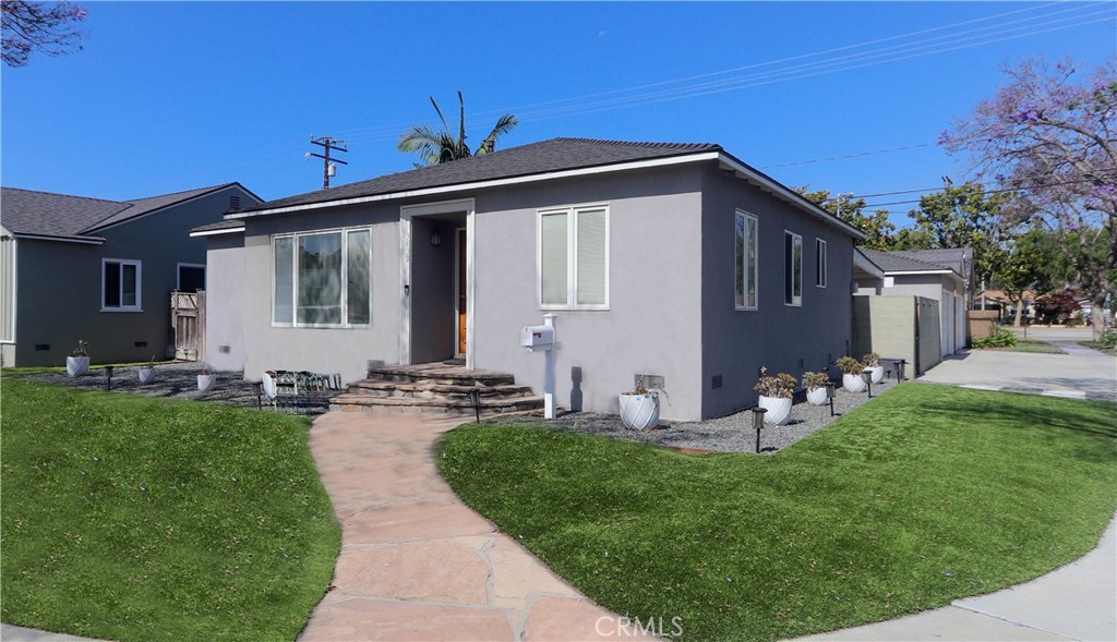 3839 Lees Avenue