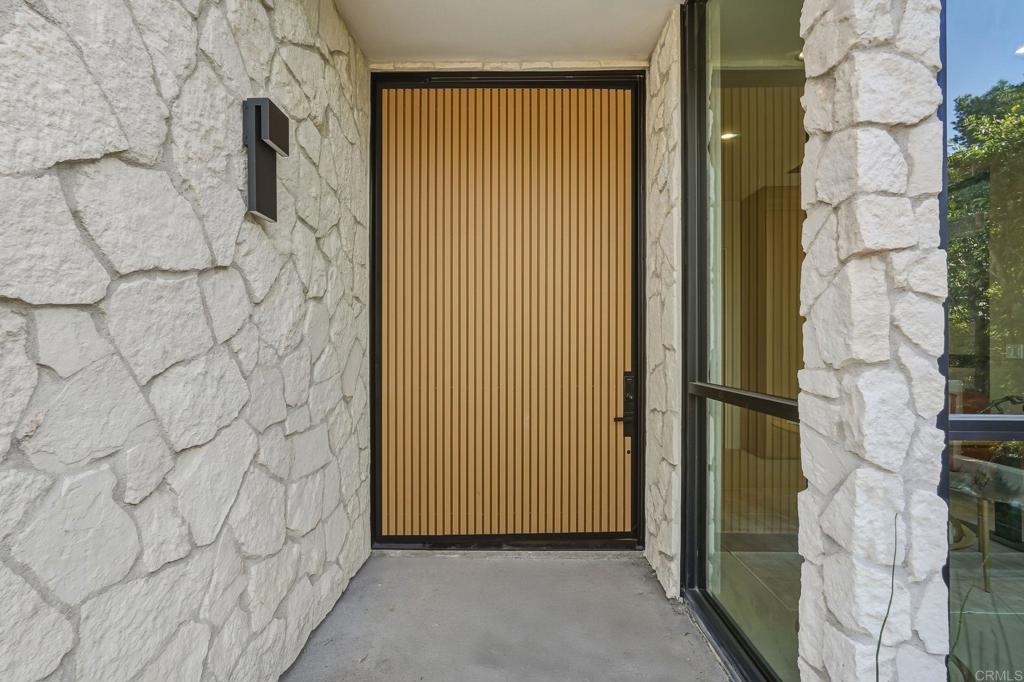 824 N Curson Avenue