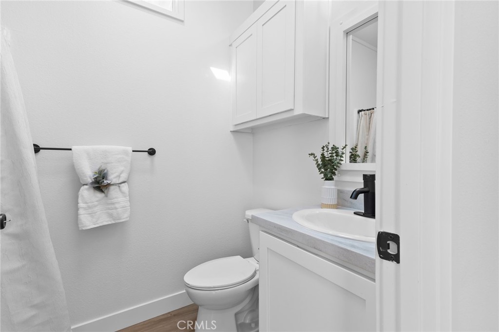 15621 Beach Boulevard 19