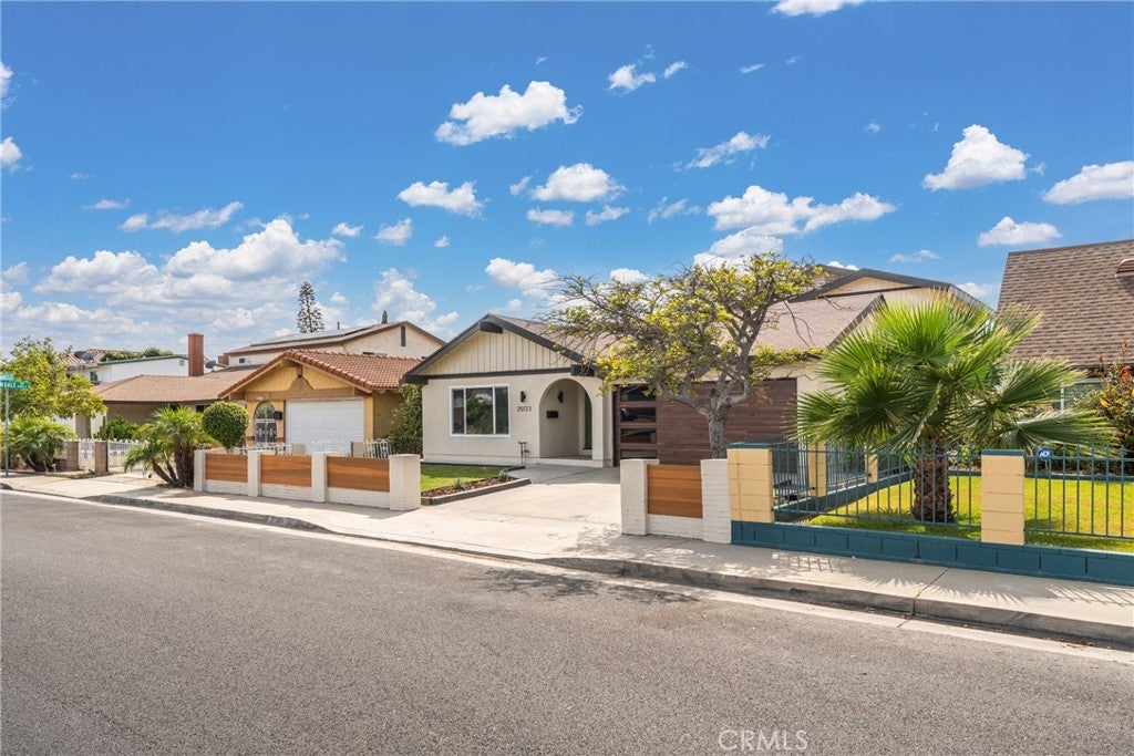 20123 Annalee Ave, Carson CA 90746