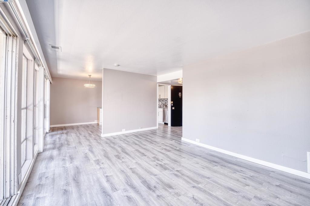 ALAMEDACOY - Residential Lease