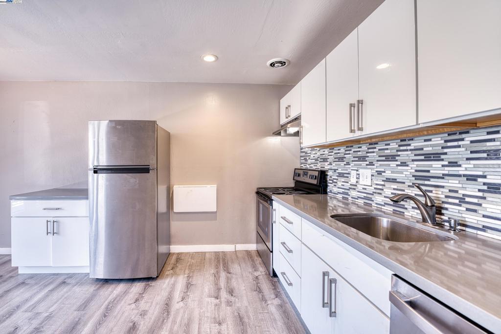 ALAMEDACOY - Residential Lease