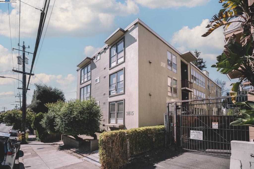 ALAMEDACOY - Residential Lease