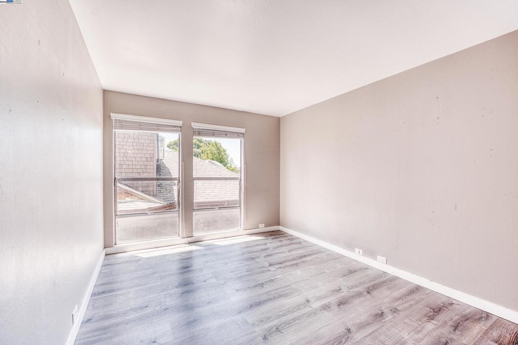ALAMEDACOY - Residential Lease