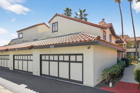 Tiny photo for 4430 Antigua Way, Oxnard, CA 93035 (MLS # V1-35005)