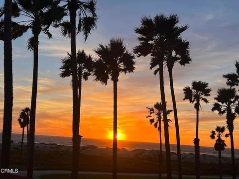 Tiny photo for 4430 Antigua Way, Oxnard, CA 93035 (MLS # V1-35005)