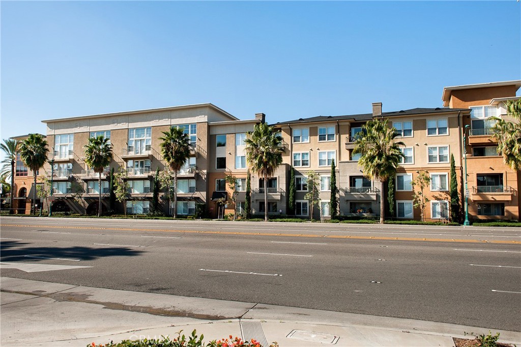1801 E Katella 4130