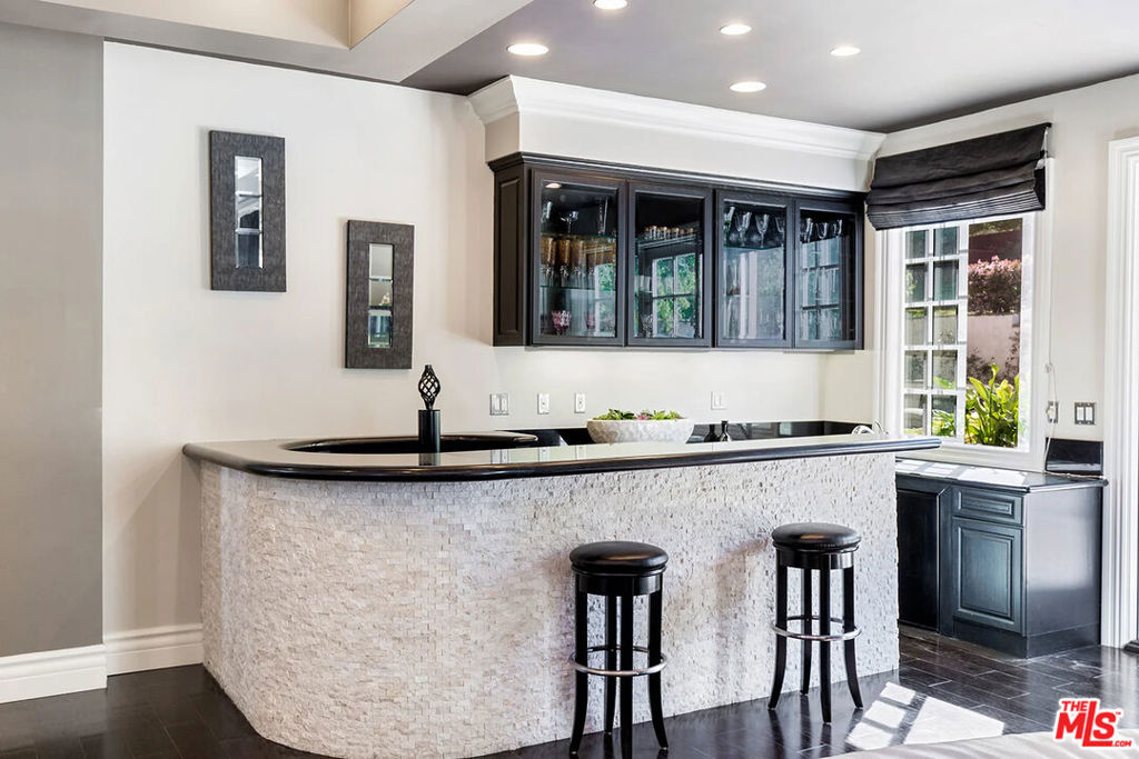 Mulholland Estates - Residential