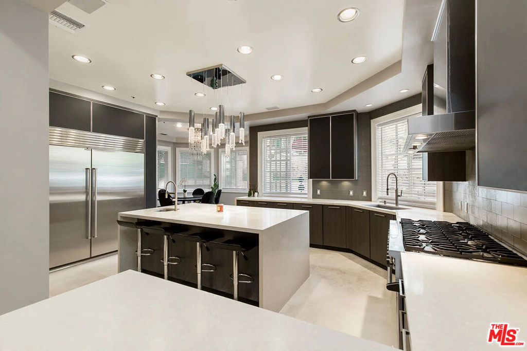 Mulholland Estates - Residential