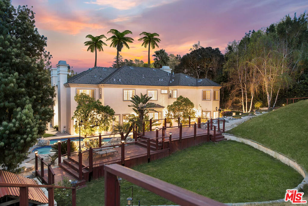 Mulholland Estates - Residential
