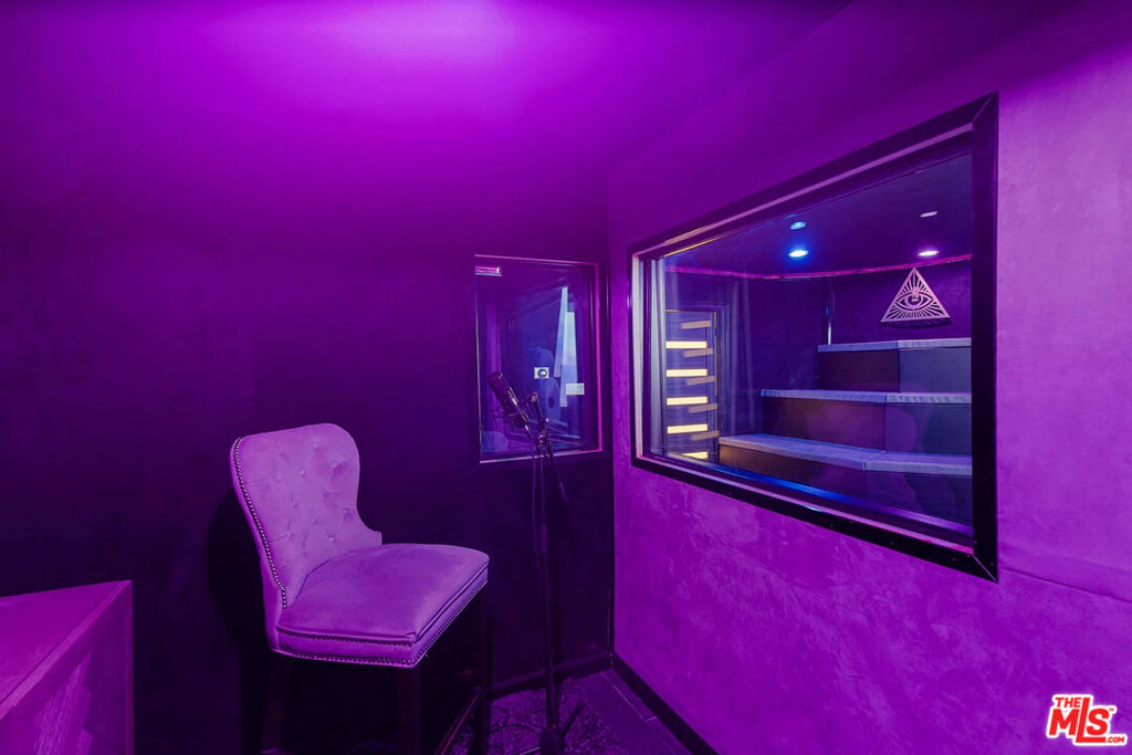 Mulholland Estates - Residential