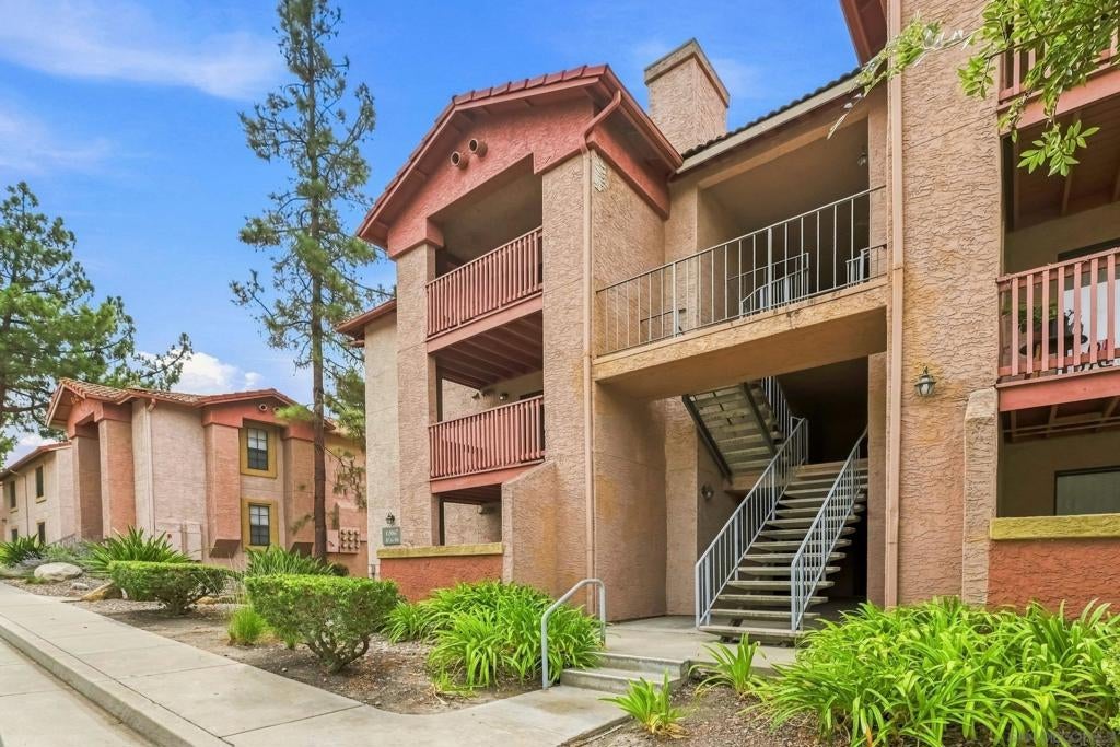 12067 Alta Carmel 58