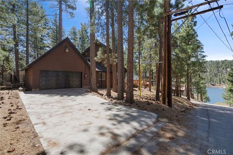 Photo of 38992 Bayview Lane, Big Bear Lake, CA 92315 (MLS # CV25269302)