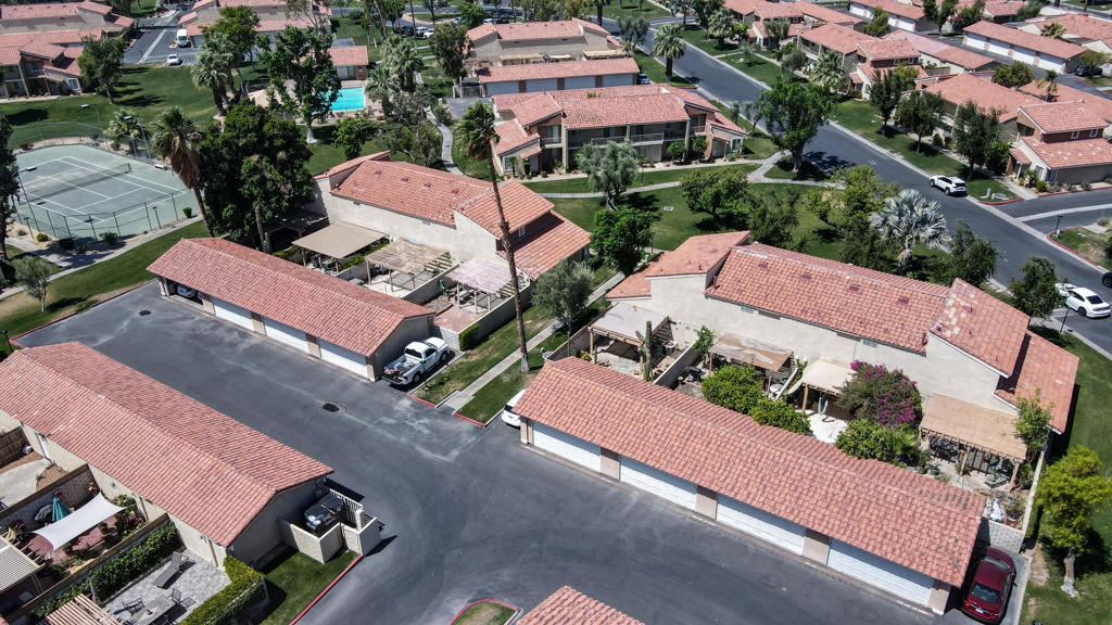 Mountain View Falls - Residential