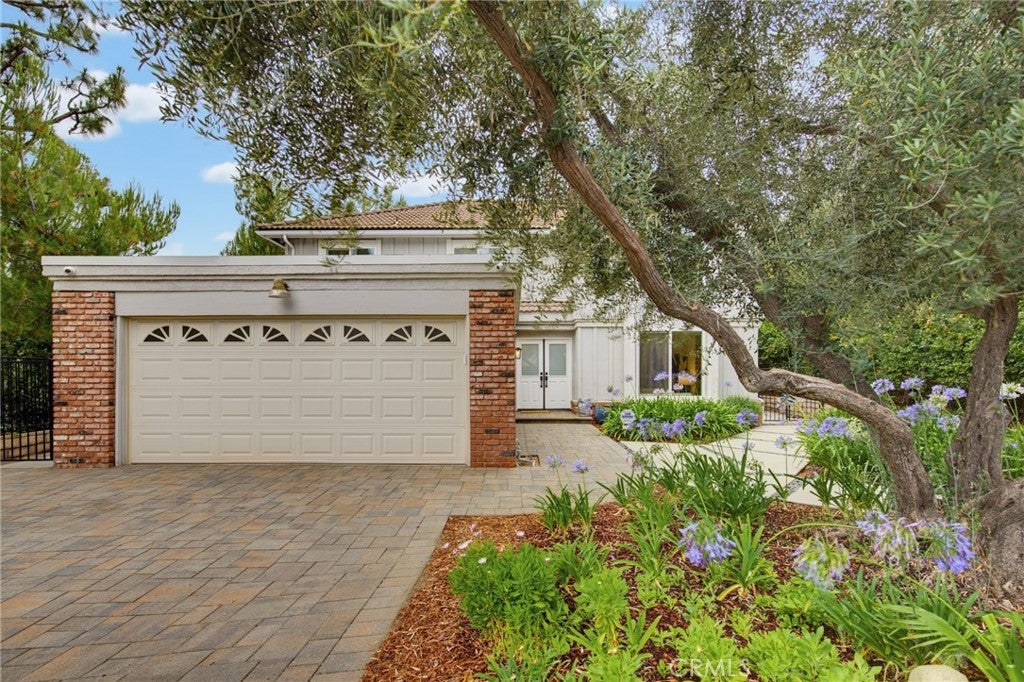 2139 Lenore Drive