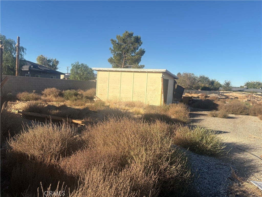 Photo of 43029 7th Street E, Lancaster, CA 93535 (MLS # SR25256461)