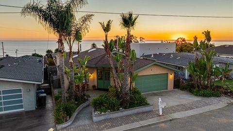 Tiny photo for 951 Fresno Avenue, Pismo Beach, CA 93449 (MLS # PI25243092)