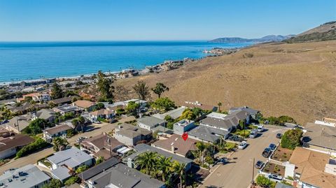 Tiny photo for 951 Fresno Avenue, Pismo Beach, CA 93449 (MLS # PI25243092)