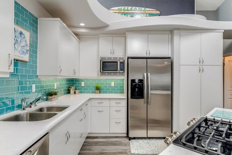 Tiny photo for 951 Fresno Avenue, Pismo Beach, CA 93449 (MLS # PI25243092)