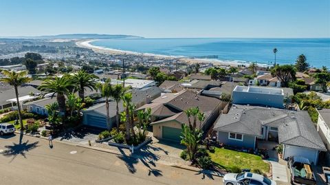 Tiny photo for 951 Fresno Avenue, Pismo Beach, CA 93449 (MLS # PI25243092)