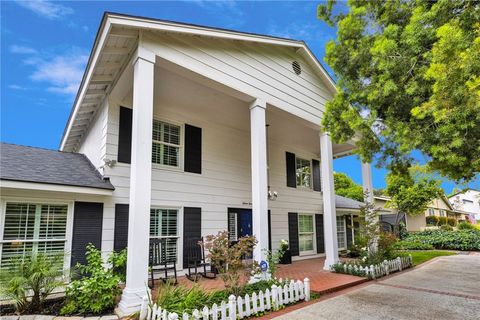 Photo of 1525 Garden Street, Redlands, CA 92373 (MLS # HD26103183)