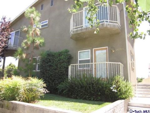 Photo of 2283 Waltonia Drive #105, Montrose, CA 91020 (MLS # GD26067245)