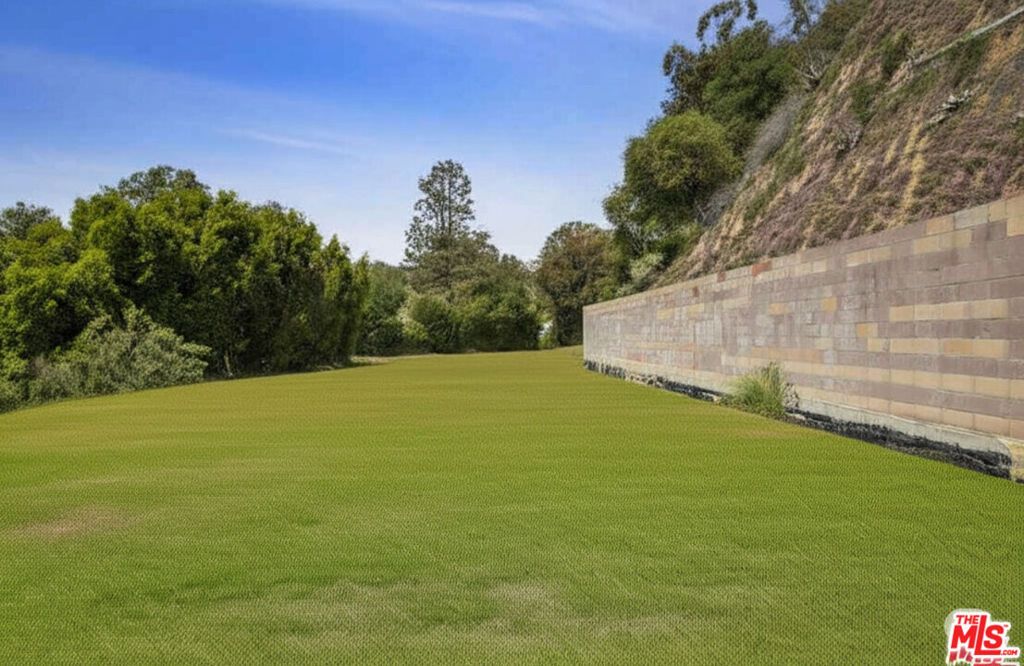 Photo of 9338 1/2 Hazen Drive, Beverly Hills, CA 90210 (MLS # 25553061)