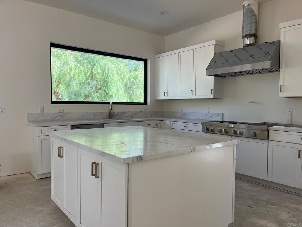 15176 Vali Hai Rd